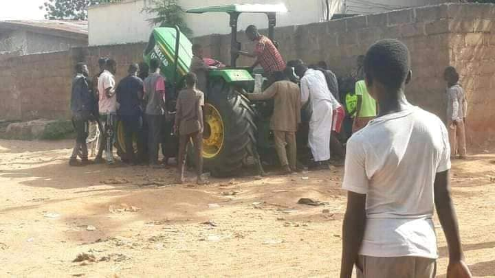 Looters In Yola Steal And Dismantled A Tractor Belonging To Farmers (Photos) | AutoReportNG.com