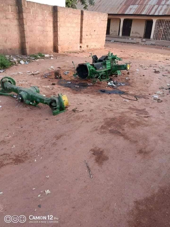 Looters In Yola Steal And Dismantled A Tractor Belonging To Farmers (Photos) | AutoReportNG.com