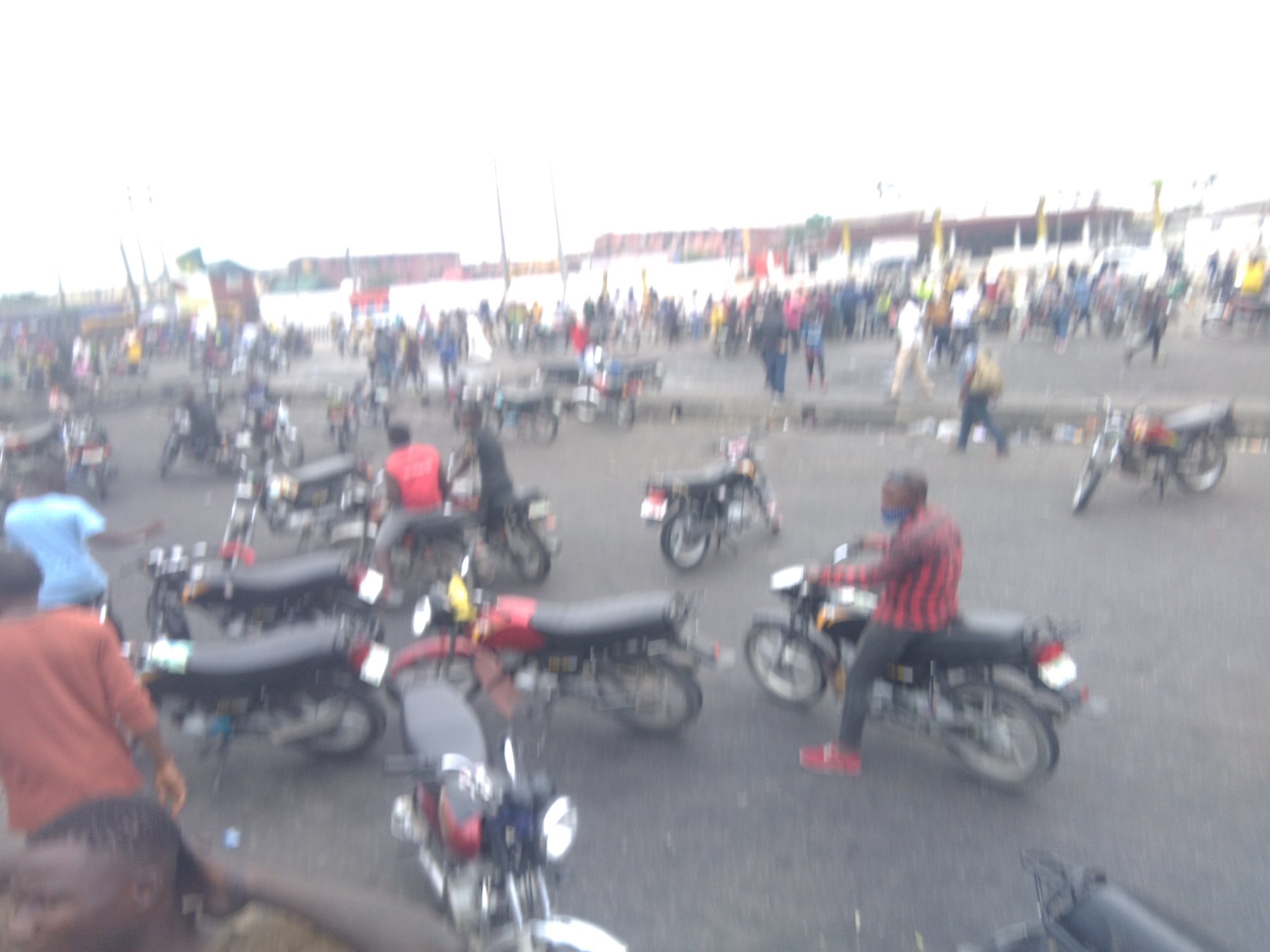 Okada Riders And Lagos Taskforce Officials Clash At Second Rainbow | AutoReportNG.com