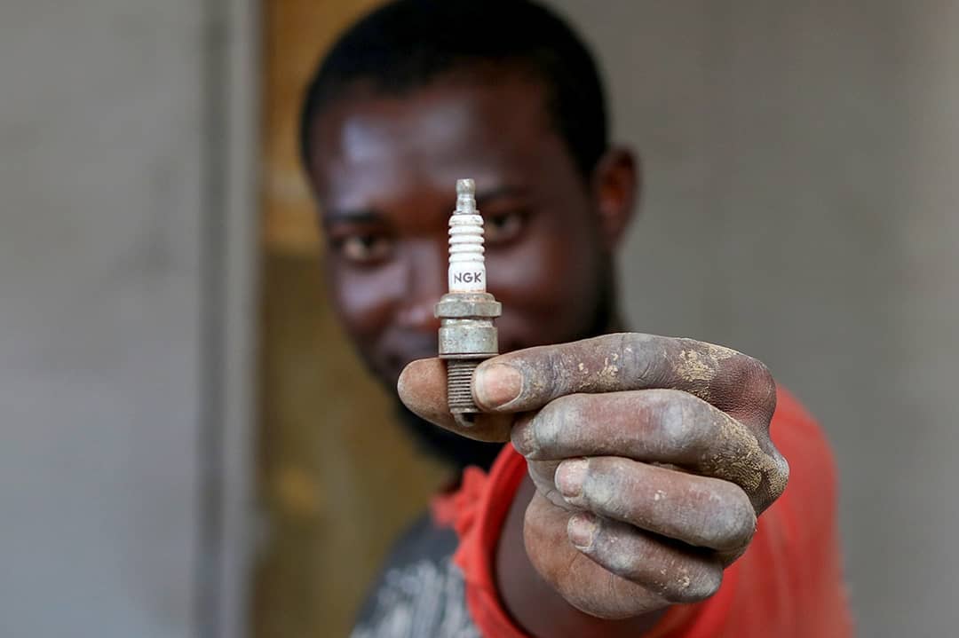 Meet A Nigerian Who Uses Spark Plugs For Sculptures (Photos)