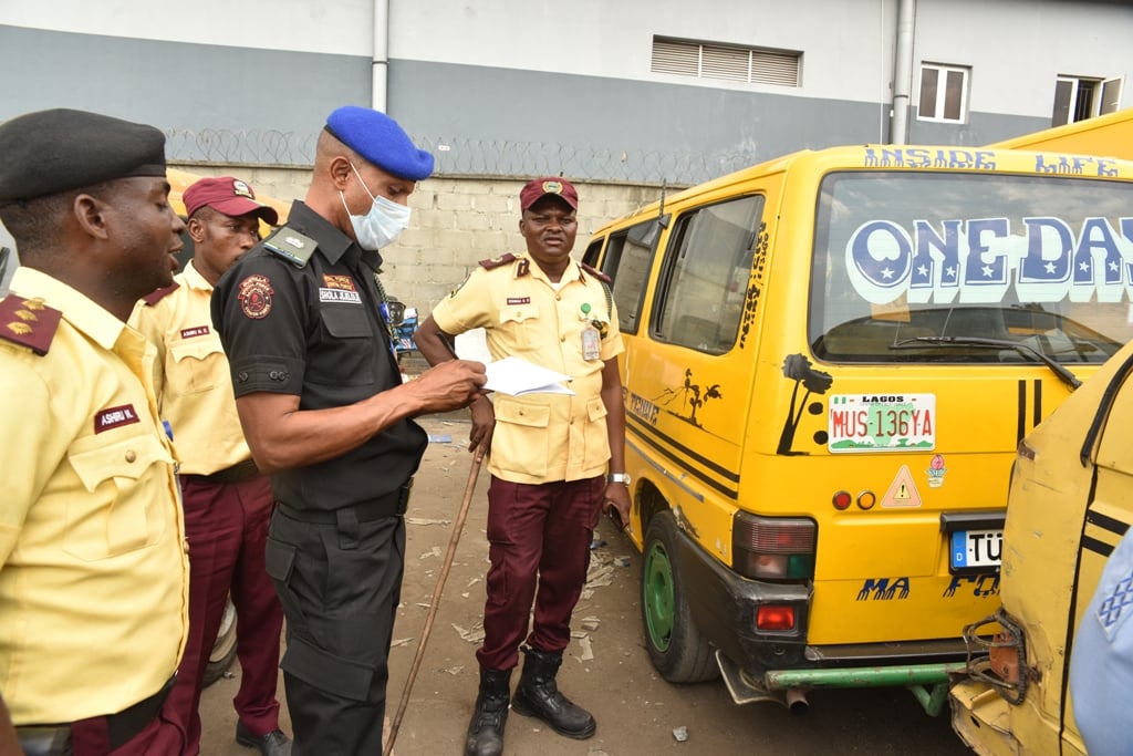 Lagos’ Anti-One Way Squad Impounds 42 Vehicles In Friday Traffic Law Enforcement