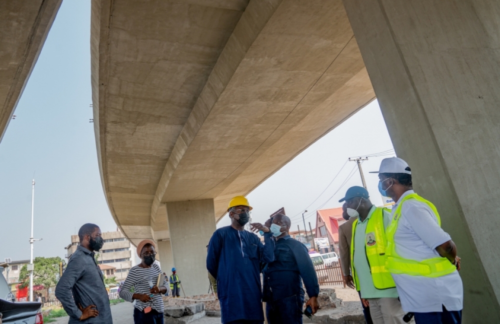 Fashola Inspects Completed Emergency Repairs On Obalende Bridge In Lagos