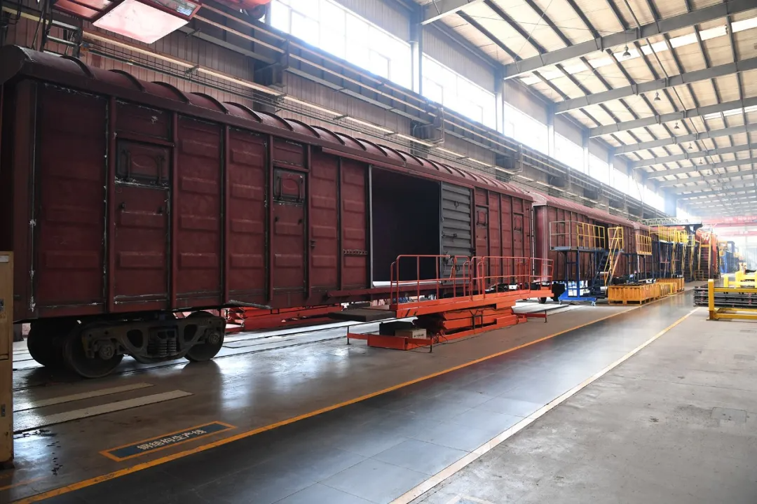 41 EP70 Bulk Wagons Dispatched For Lagos-Ibadan Railway