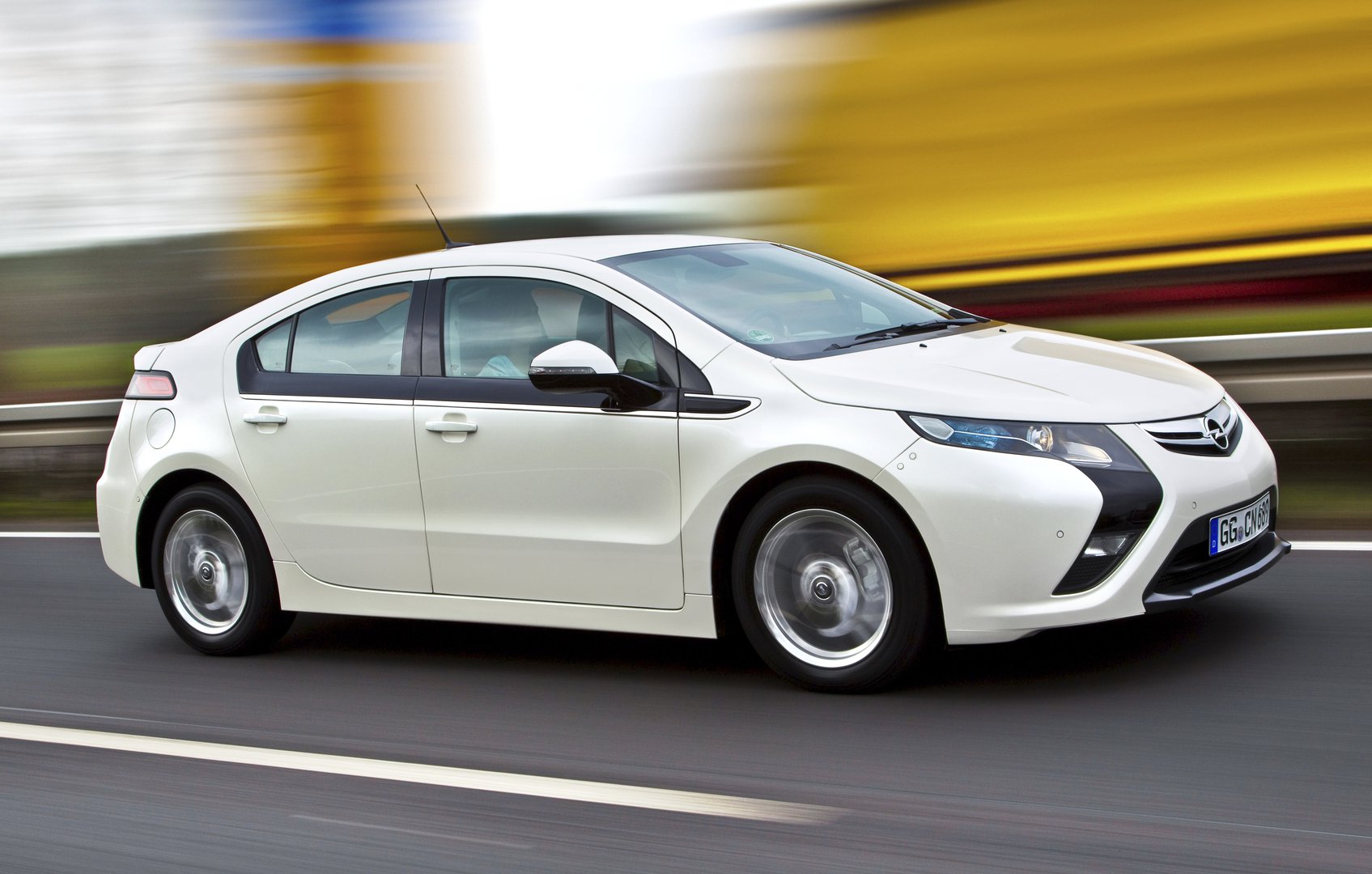 Opel Ampera Car 