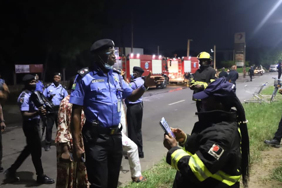 Lagos Police Controlling Crowd At The Scene